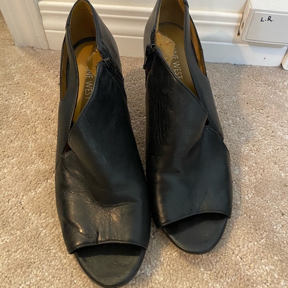 Nine West black booties - Picture 11 of 11